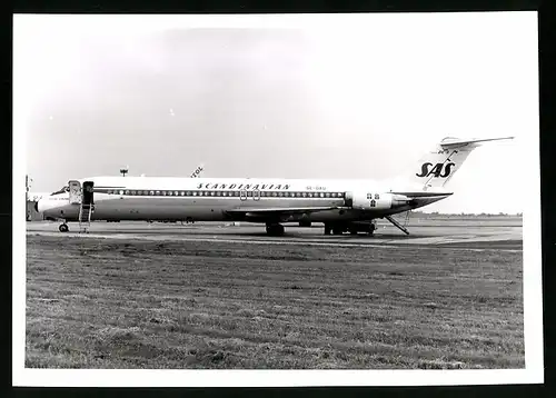 Fotografie Flugzeug Douglas DC-9, Passagierflugzeug der SAS, Kennung SE-DAU