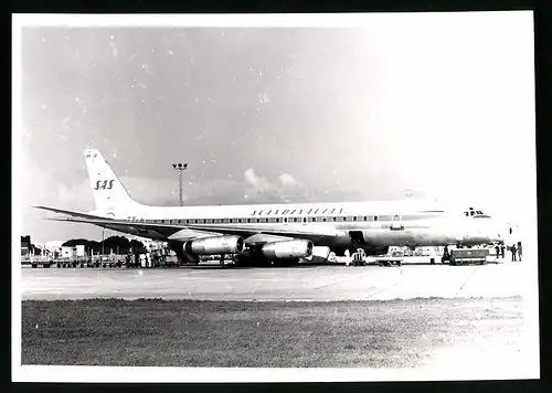 Fotografie Flugzeug Douglas DC-8, Passagierflugzeug der SAS, Kennung SE-DBG
