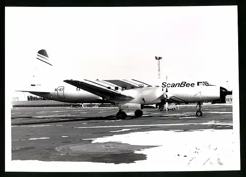 Fotografie Flugzeug Niederdecker, Passagierflugzeug der ScanBee, Kennung SE-IEY