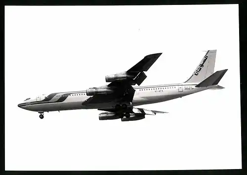 Fotografie Flugzeug Boeing 707, Passagierflugzeug der Sudan, Kennung ST-AFA