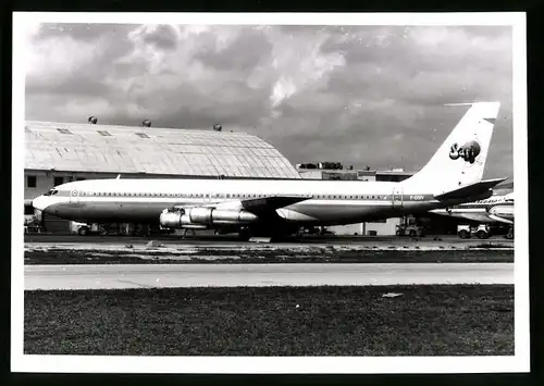 Fotografie Flugzeug Boeing 707, Passagierflugzeug der Satt, Kennung F-OGIV