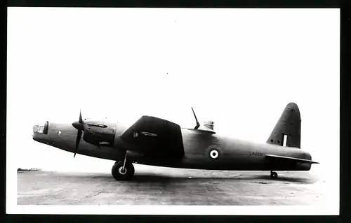 Fotografie Flugzeug Wellington II, Militärflugzeug der Royal Air Force, Kennung L4250