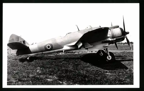 Fotografie Flugzeug Bristol, Militärflugzeug der Royal Air Force, Kennung LX803