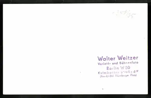 Fotografie Walter Weitzer, Berlin, Ansicht Berlin, Bühnenszene im Friedrichstadt-Palast