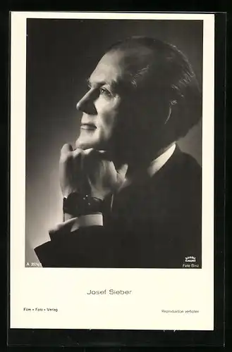 AK Schauspieler Josef Sieber, nachdenklicher Blick