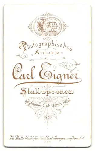 Fotografie C. Eigner, Stallupoenen, Gegenüber Cabalzar`s Hotel, Kleines Mädchen mit runden Bäckchen