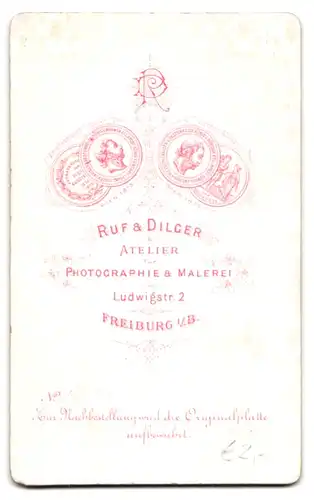 Fotografie Ruf & Dilger, Freiburg, Ludwigstrasse 2, Hübsche, junge Dame im Profil