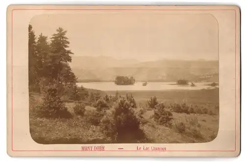 Fotografie unbekannter Fotograf, Ansicht Mont-Dore, Le Lac Chambon, Blick auf den See