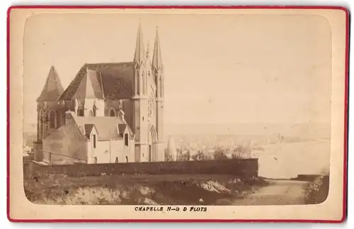 Fotografie unbekannter Fotograf, Ansicht Sainte-Adresse, Blick auf die Chapelle Notre-Dame des Flots, 1895