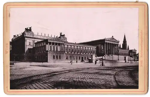 Fotografie Römmler & Jonas, Dresden, Ansicht Wien, Strassenpartie am Reichsrathsgebäude