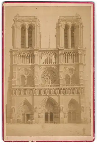 Fotografie unbekannter Fotograf, Ansicht Paris, Blick auf die Kathedrale Notre-Dame de Paris