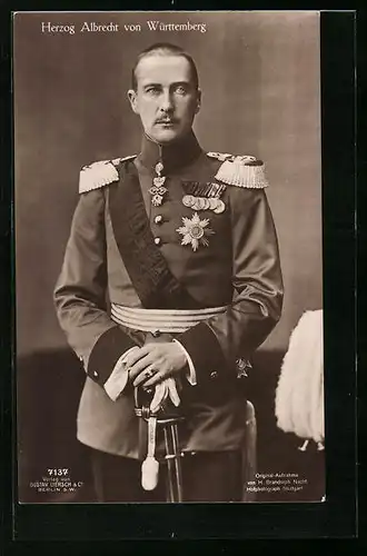 AK Herzog Albrecht von Württemberg in Uniform mit Ordenspange und Portepee am Degen