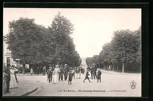 AK Saint-Amand-Montrond, Les Promenades