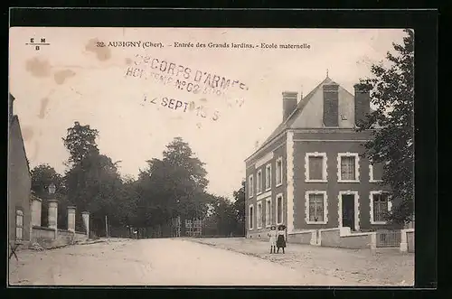 AK Aubigny-sur-Nère, Entree des Grands Jardins, Ecolle maternelle