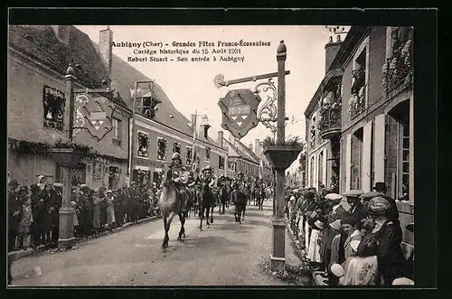 AK Aubigny-sur-Nère, Grandes Fetes Franco-Ecossaises - Cortege historique du 15 Aout 1931- Robert Stuart