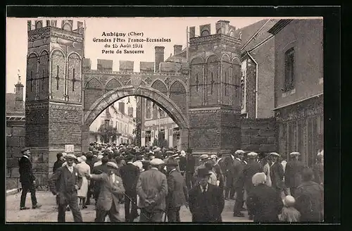 AK Aubigny-sur-Nère, Grandes Fetes Franco-Ecossaises - Cortege historique du 15 Aout 1931 - Porte de Sancerre