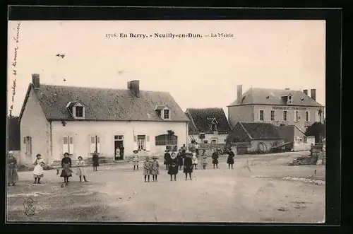 AK Neuilly-en-Dun, La Mairie