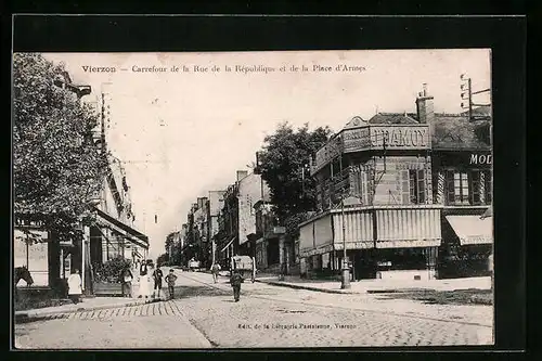 AK Vierzon, Carrefour de la Rue de la Republique