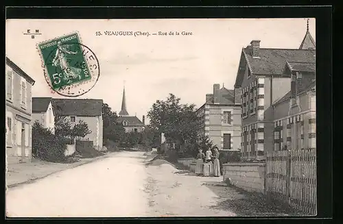 AK Veaugues, Rue de la Gare