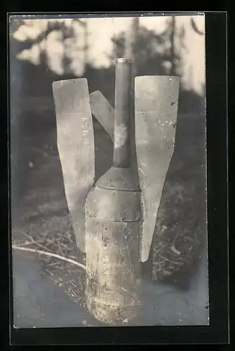 Foto-AK Munition, Blindgänger einer Fliegerbombe