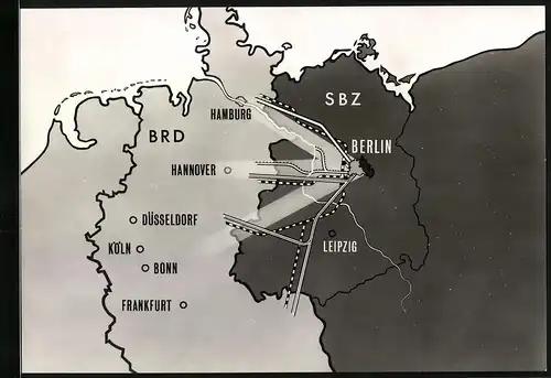 Fotografie unbekannter Fotograf, Ansicht Berlin, Verindungslinien von Berlin nach Westdeutschland, Landkarte
