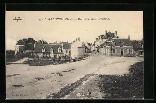 AK Charenton-sur-Cher, Carrefour des Remparts