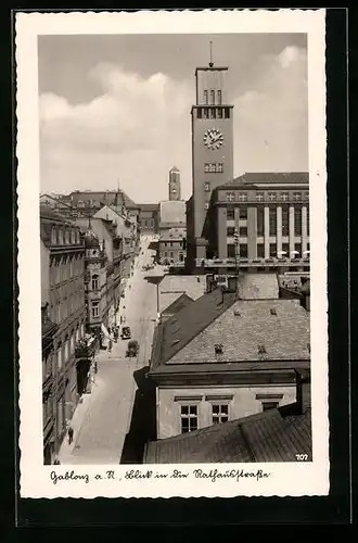 AK Gablonz / Jablonec Nad Nisou, Blick in die Rathausstrasse