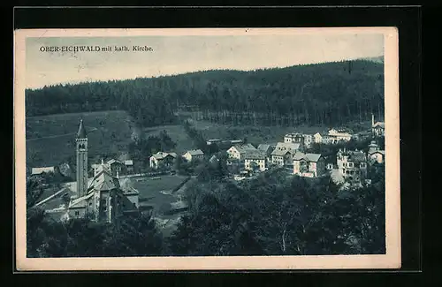 AK Ober-Eichwald, Blick ins Dorf mit Kirche