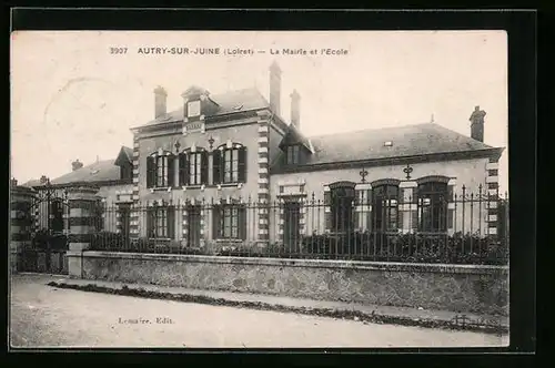 AK Autruy-sur-Juine, La Mairie et l`Ecole