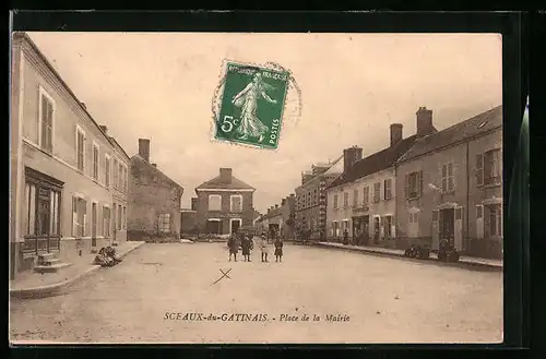 AK Sceaux-du-Gatinais, Place de la Mairie