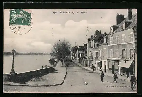 AK Gien, Les Quais