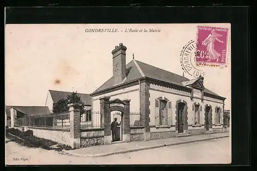 AK Gondreville, L`Ecole et la Mairie