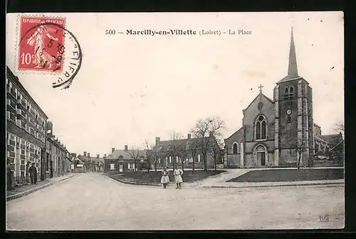 AK Marcilly-en-Villette, La Place