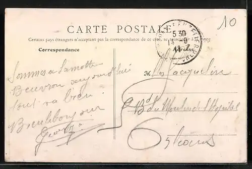 AK Marcilly-en-Villette, La Place