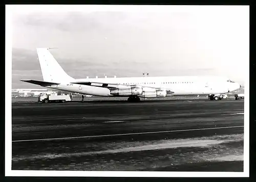 Fotografie Flugzeug Boeing 707, Passagierflugzeug Kennung 4X-JYQ