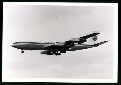 Fotografie Flugzeug Boeing 707, Passagierflugzeug der Pan Am, Kennung N728PA