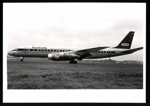 Fotografie Flugzeug Douglas DC-8, Passagierflugzeug der Viasa, kennung YV-VID