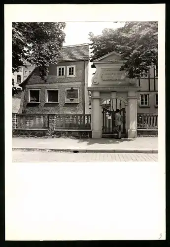 10 Fotografien Ansicht Leipzig, Messehaus am Markt, Sporthaus, Narvahaus, Schillerhaus, Leben im Sozialismus
