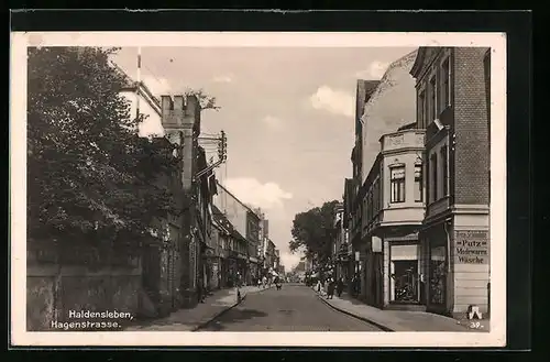 AK Haldensleben, Blick in Hagenstrasse