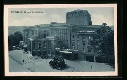 AK Teplitz Schönau / Teplice, Blick auf das Stadttheater