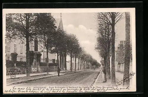 AK Pithiviers, Ecole St-Gregoire et Boulevard du Chemin de Fer