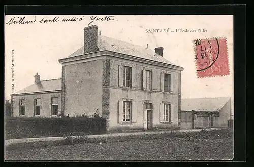 AK Saint-Lyé, L`École des Filles