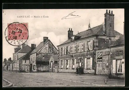 AK Saint-Lyé, Mairie et École