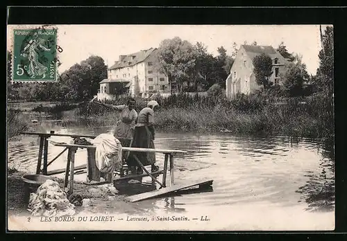 AK Les Bords du Loiret, Laveuses, à Saint-Santin