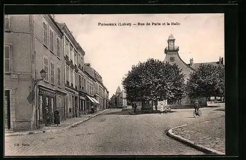 AK Puiseaux, Rue de Paris et la Halle