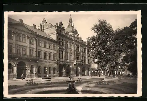 AK Pilsen / Sumava, Strassenpartie vor Haus mit Turm