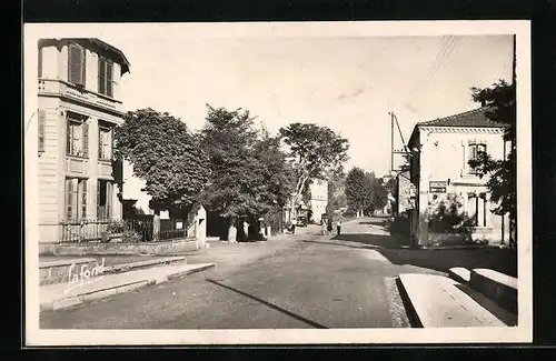 AK Andrézieux, Avenue Jean-Jaurès