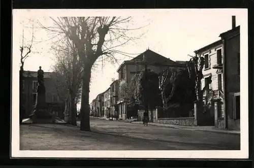 AK Saint-Germain-Laval, Rue Nationale