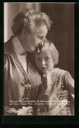 AK Herzogin Karoline Mathilde zu Schleswig-Holstein-Glücksburg mit ihrem Enkel, Prinz Alexander Ferdinand von Preussen