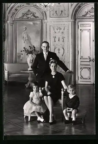 AK LL. AA. SS. Le Prince Rainier III. von Monaco, Schauspielerin Grace Kelly, Le Prince Albert, La Princesse Caroline